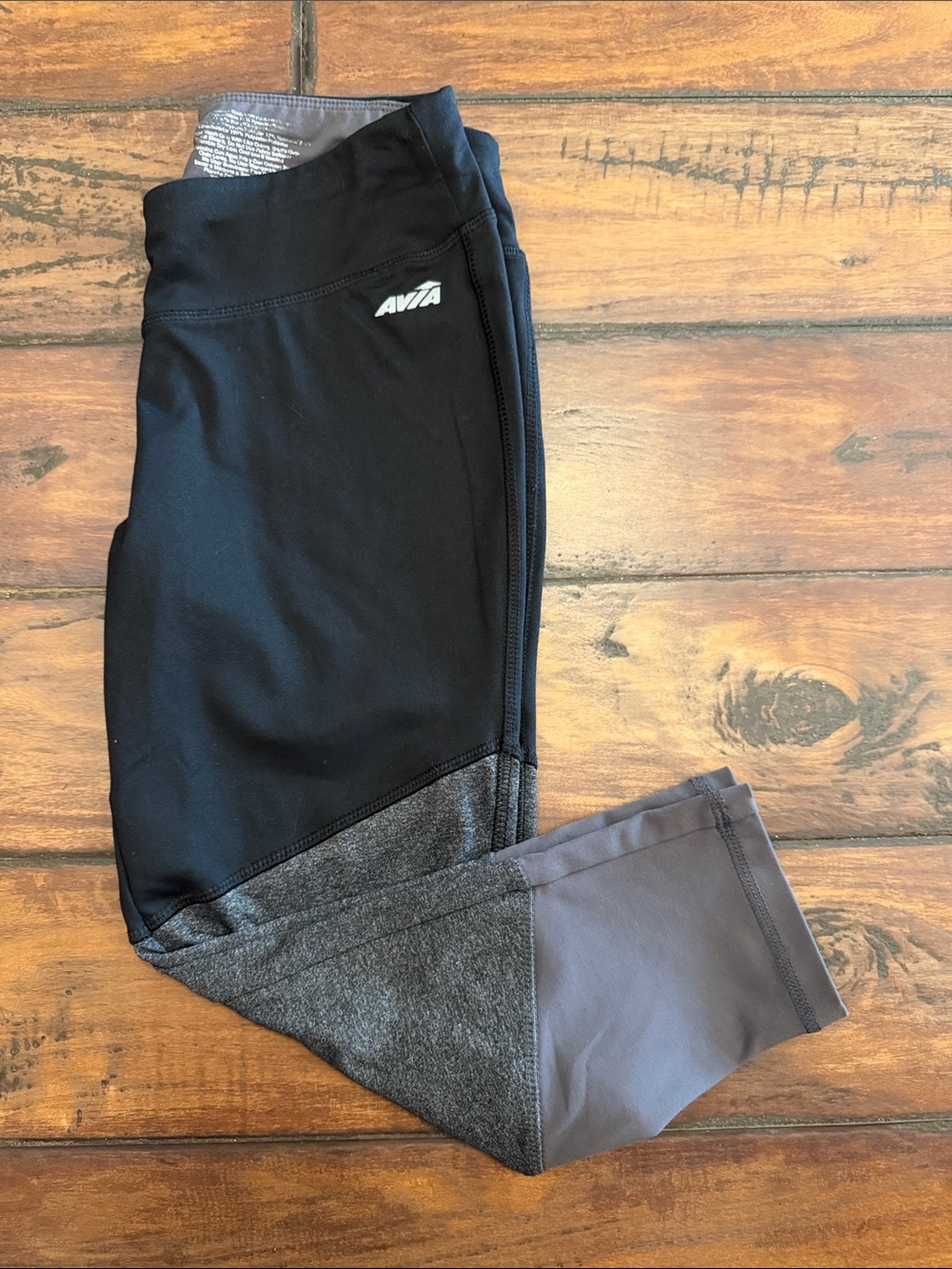 Avia Black and Gray Colorblock Active Capris